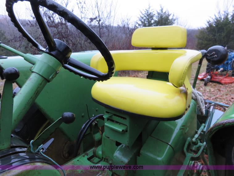 image for item I2485 1967 John Deere 2510 tractor