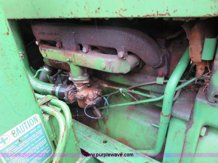 image for item I2485 1967 John Deere 2510 tractor
