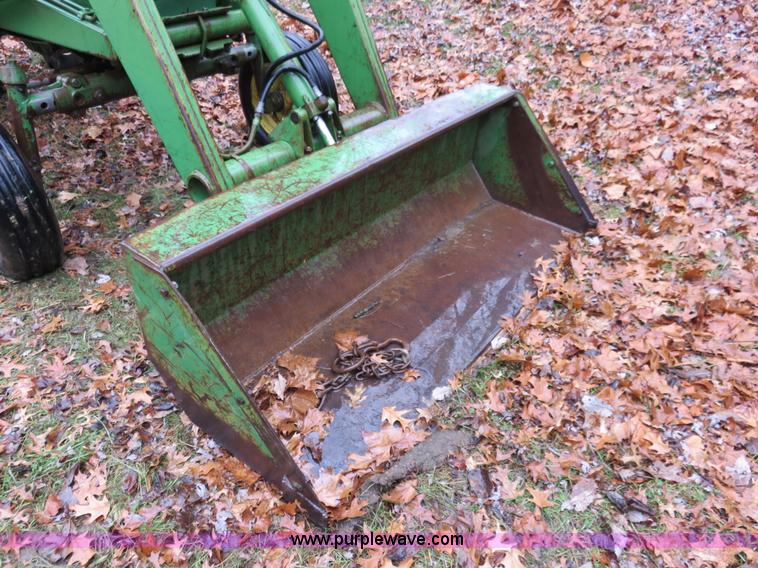 image for item I2485 1967 John Deere 2510 tractor