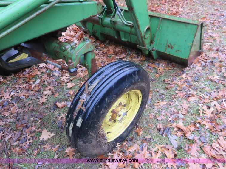 image for item I2485 1967 John Deere 2510 tractor