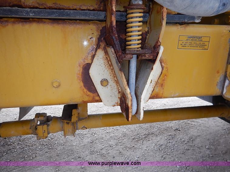 image for item I5206 Ag-Chem TerraGator 8204 Air Flow self-propelled applicator