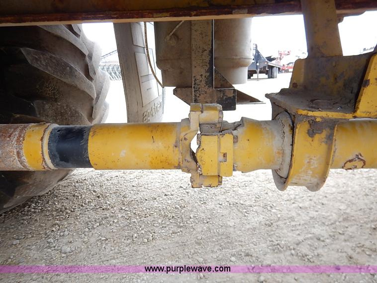 image for item I5206 Ag-Chem TerraGator 8204 Air Flow self-propelled applicator