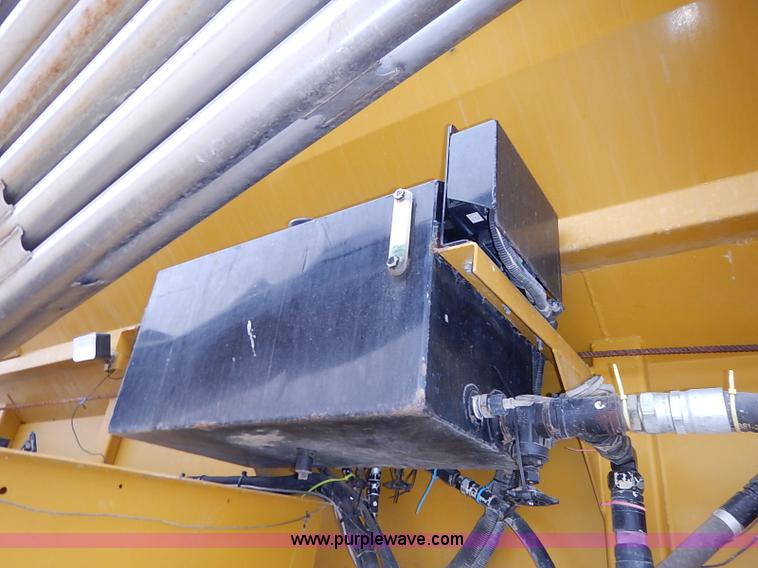 image for item I5206 Ag-Chem TerraGator 8204 Air Flow self-propelled applicator