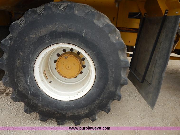 image for item I5206 Ag-Chem TerraGator 8204 Air Flow self-propelled applicator