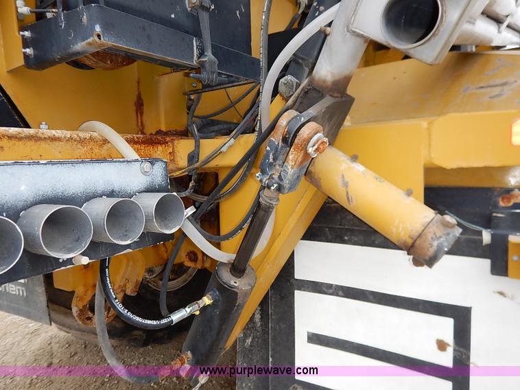 image for item I5206 Ag-Chem TerraGator 8204 Air Flow self-propelled applicator