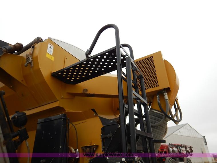 image for item I5206 Ag-Chem TerraGator 8204 Air Flow self-propelled applicator