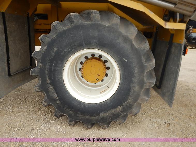 image for item I5206 Ag-Chem TerraGator 8204 Air Flow self-propelled applicator