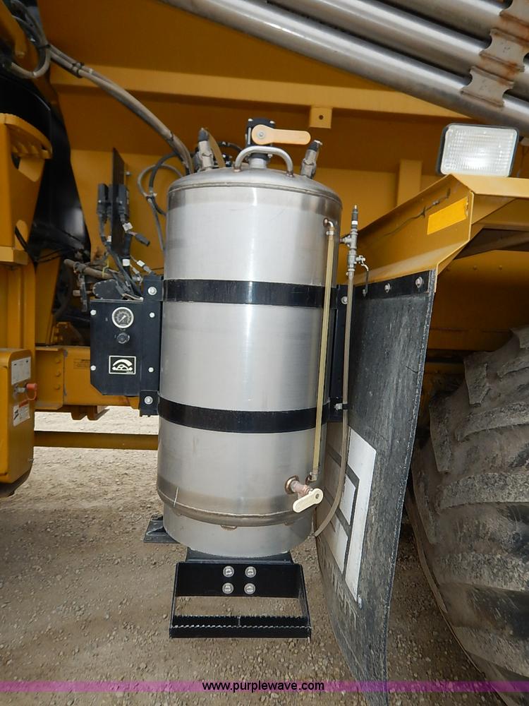 image for item I5206 Ag-Chem TerraGator 8204 Air Flow self-propelled applicator