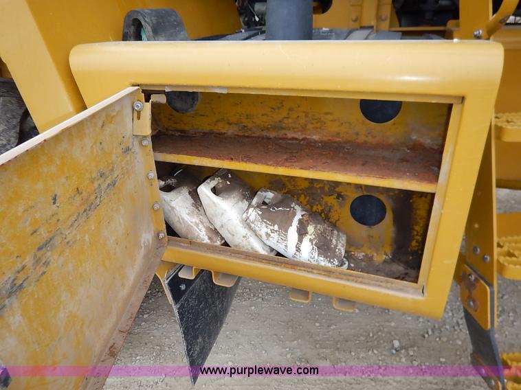 image for item I5206 Ag-Chem TerraGator 8204 Air Flow self-propelled applicator