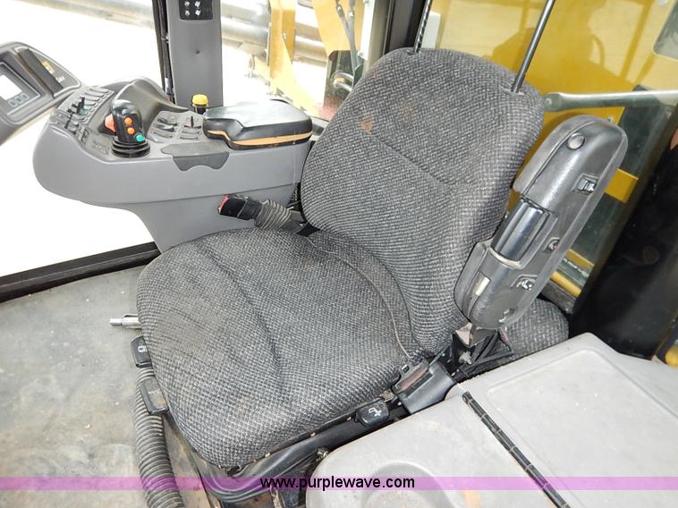 image for item I5206 Ag-Chem TerraGator 8204 Air Flow self-propelled applicator