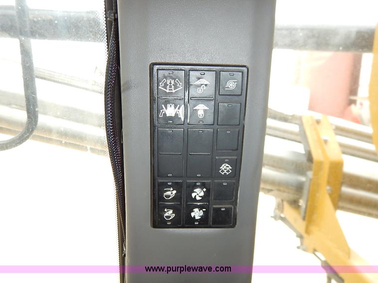 image for item I5206 Ag-Chem TerraGator 8204 Air Flow self-propelled applicator