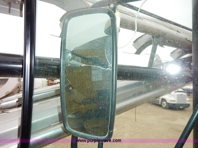 image for item I5206 Ag-Chem TerraGator 8204 Air Flow self-propelled applicator