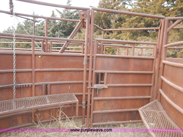 image for item I5212 Linn Post and Pipe working tub, alley, and chute