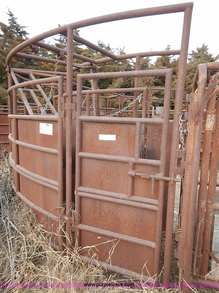 image for item I5212 Linn Post and Pipe working tub, alley, and chute