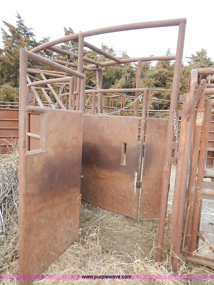 image for item I5212 Linn Post and Pipe working tub, alley, and chute