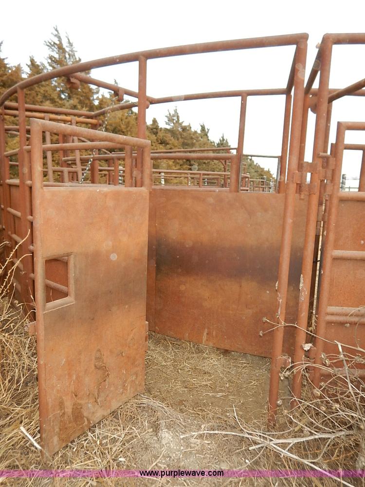 image for item I5212 Linn Post and Pipe working tub, alley, and chute