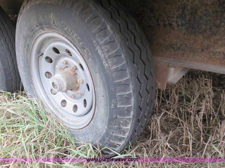 image for item I5979 2005 Lamar tandem axle trailer