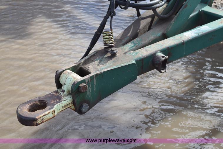 image for item I8563 Sunflower 3040-28 sweep plow