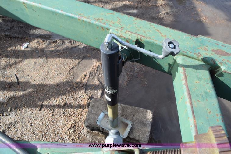 image for item I8563 Sunflower 3040-28 sweep plow