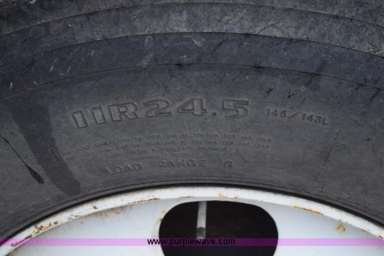 image for item I8595 1994 Freightliner FLD semi truck