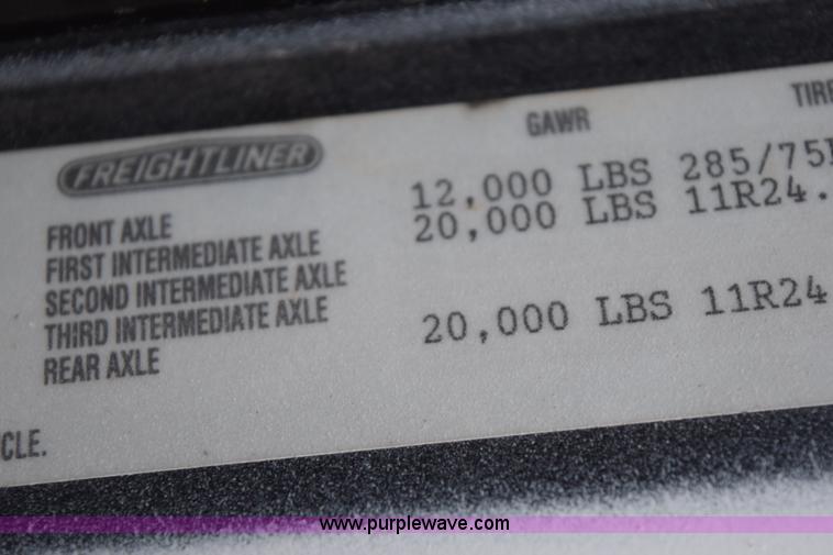 image for item I8595 1994 Freightliner FLD semi truck