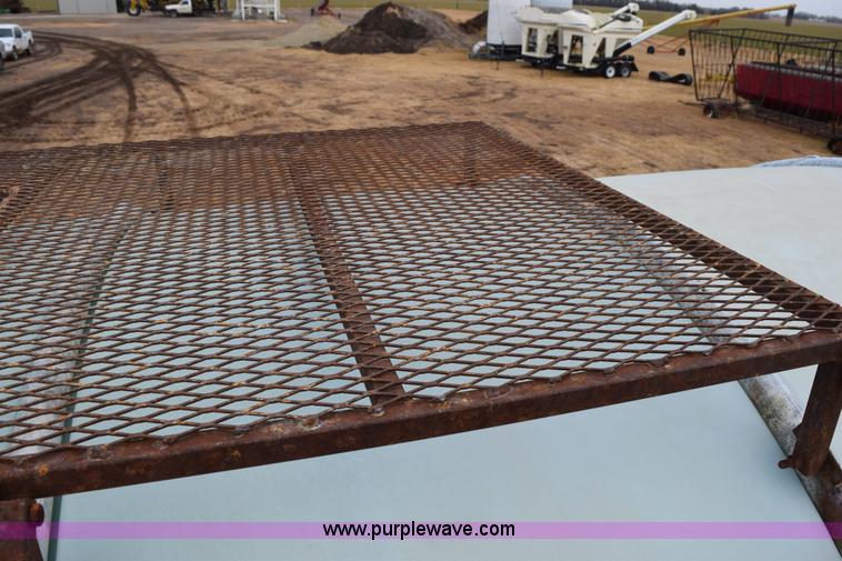 image for item I8603 1981 Dorsey flatbed tender trailer