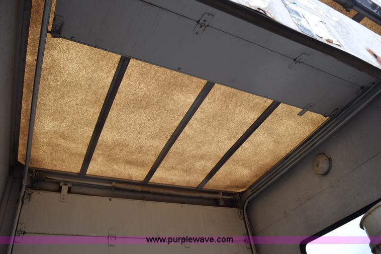 image for item I8603 1981 Dorsey flatbed tender trailer