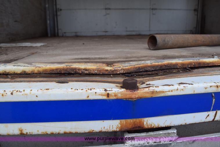 image for item I8603 1981 Dorsey flatbed tender trailer