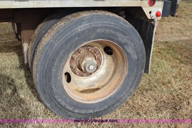 image for item I8603 1981 Dorsey flatbed tender trailer