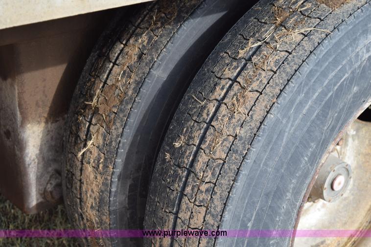 image for item I8603 1981 Dorsey flatbed tender trailer