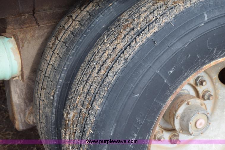 image for item I8603 1981 Dorsey flatbed tender trailer