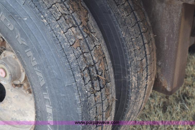 image for item I8603 1981 Dorsey flatbed tender trailer