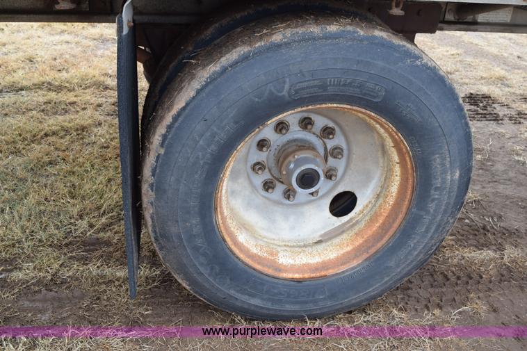 image for item I8603 1981 Dorsey flatbed tender trailer