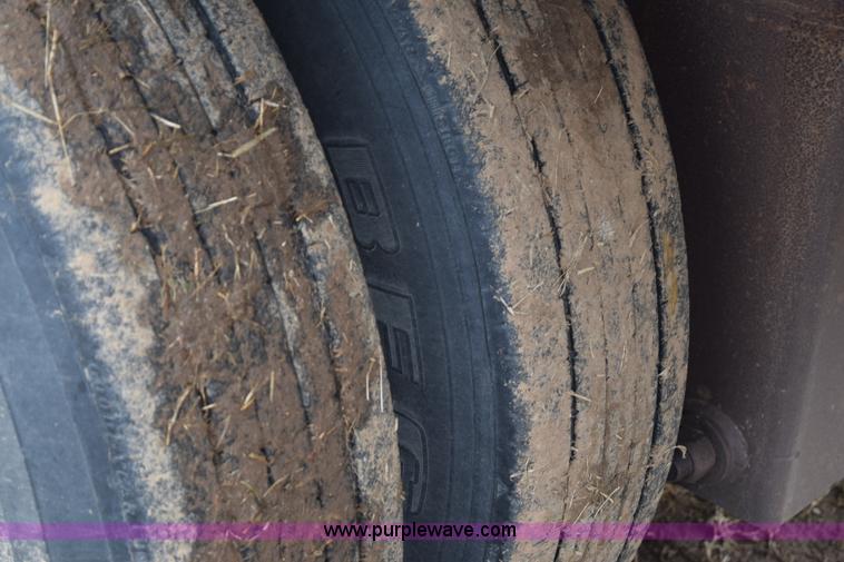 image for item I8603 1981 Dorsey flatbed tender trailer