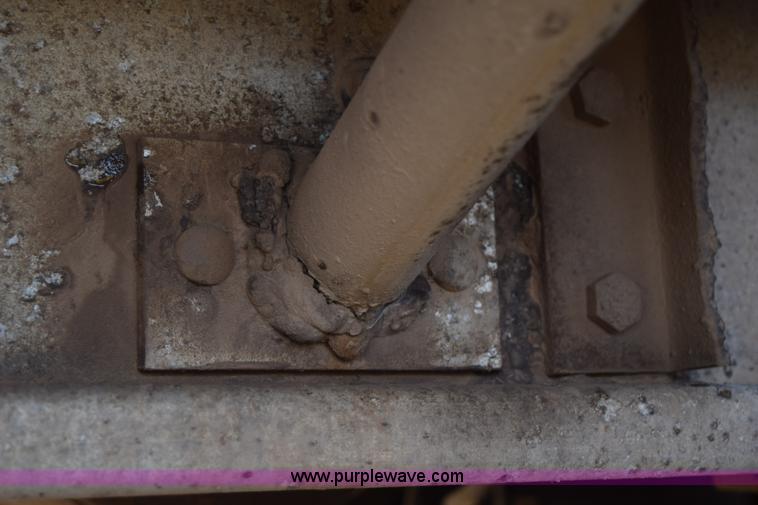 image for item I8603 1981 Dorsey flatbed tender trailer