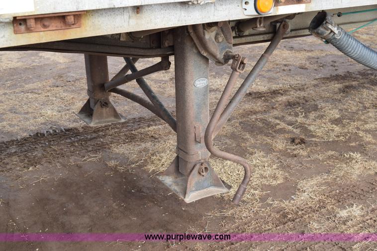 image for item I8603 1981 Dorsey flatbed tender trailer