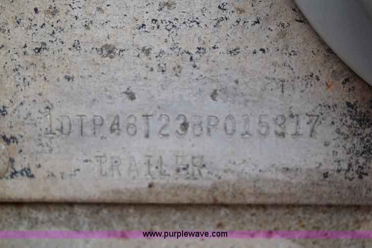 image for item I8603 1981 Dorsey flatbed tender trailer