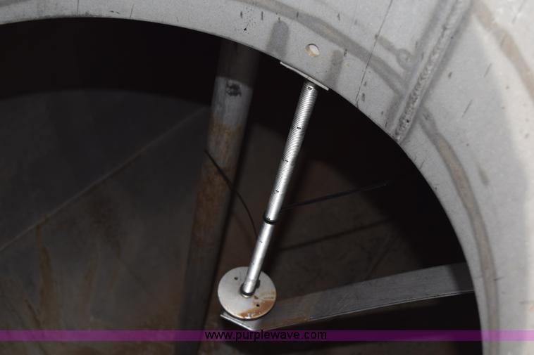 image for item I8604 1979 CTC Polar tanker trailer