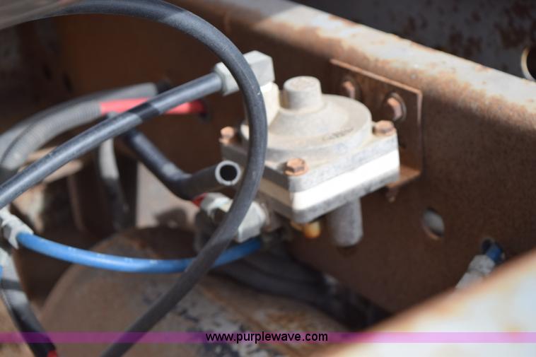 image for item I8604 1979 CTC Polar tanker trailer