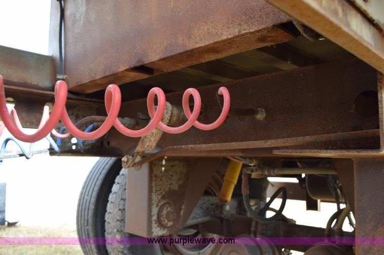 image for item I8604 1979 CTC Polar tanker trailer