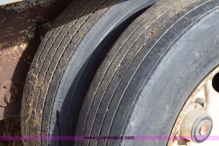 image for item I8604 1979 CTC Polar tanker trailer