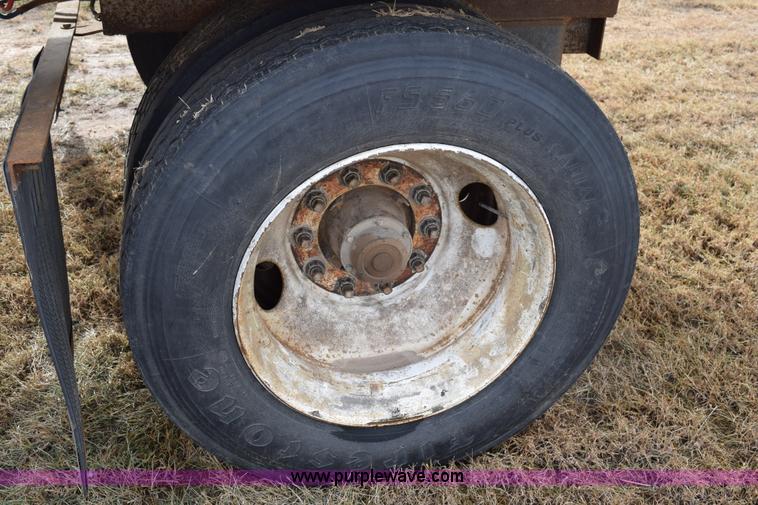 image for item I8604 1979 CTC Polar tanker trailer