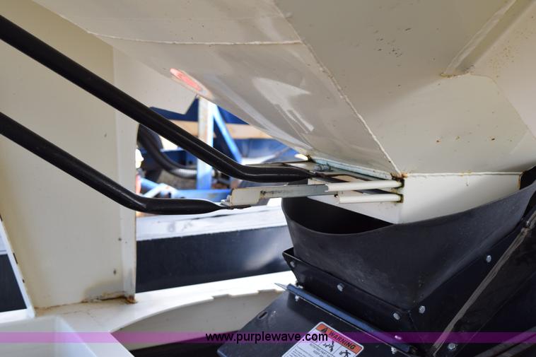 image for item I8608 Meridian 240RT Seed Express tender trailer