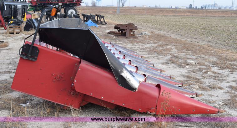 image for item I8612 1995 Case IH 1083 corn head