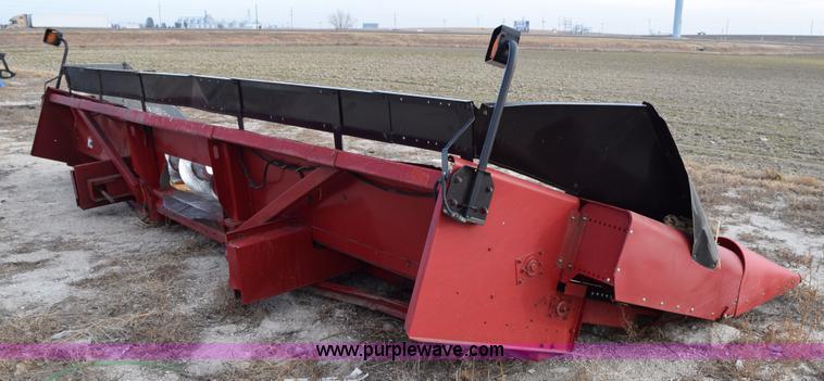 image for item I8612 1995 Case IH 1083 corn head