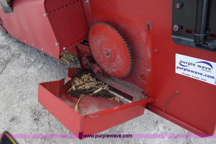 image for item I8612 1995 Case IH 1083 corn head