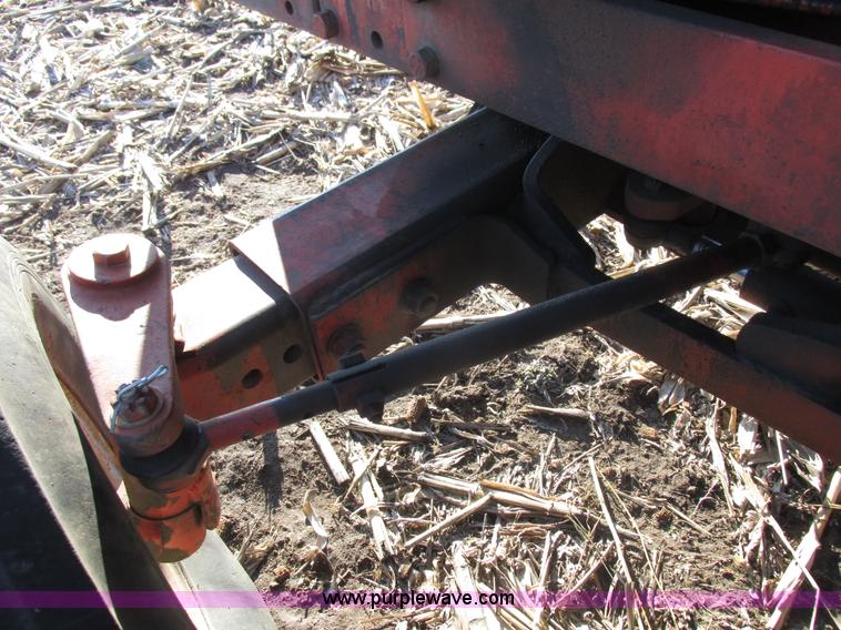 image for item I8829 1974 Case 1370 tractor