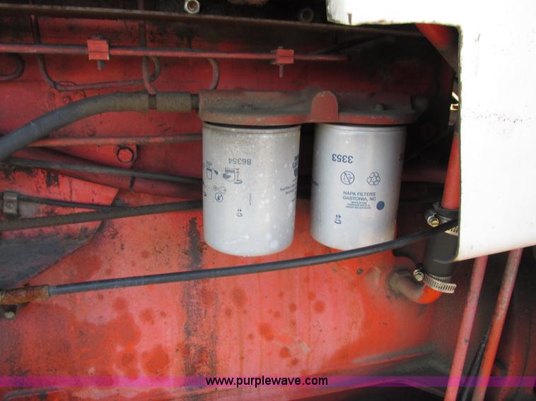 image for item I8829 1974 Case 1370 tractor