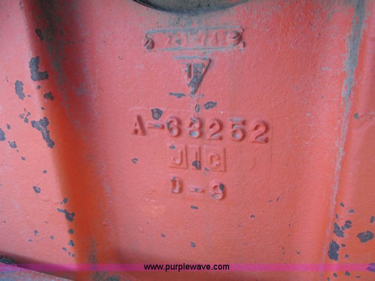 image for item I8829 1974 Case 1370 tractor