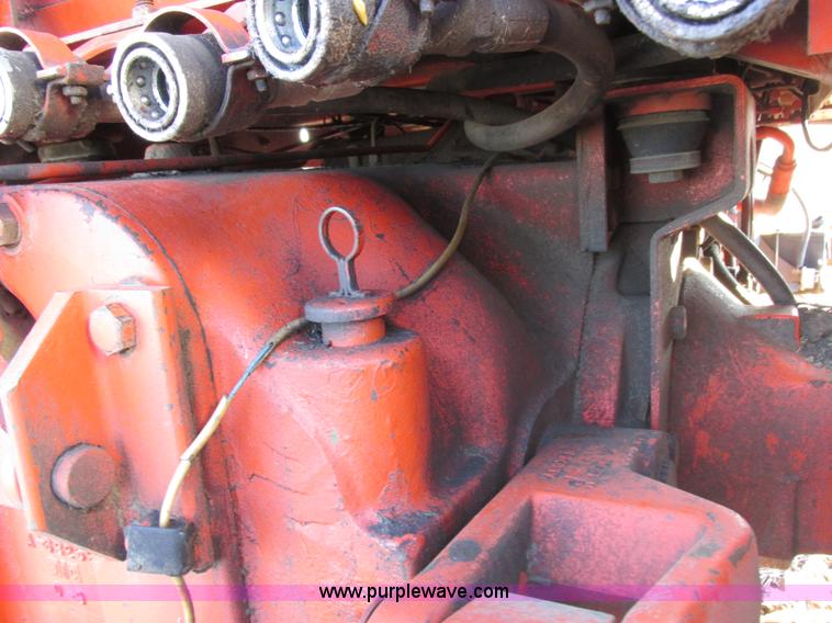 image for item I8829 1974 Case 1370 tractor